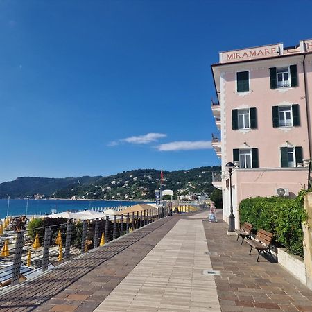 Hotel Miramare Spotorno Kültér fotó