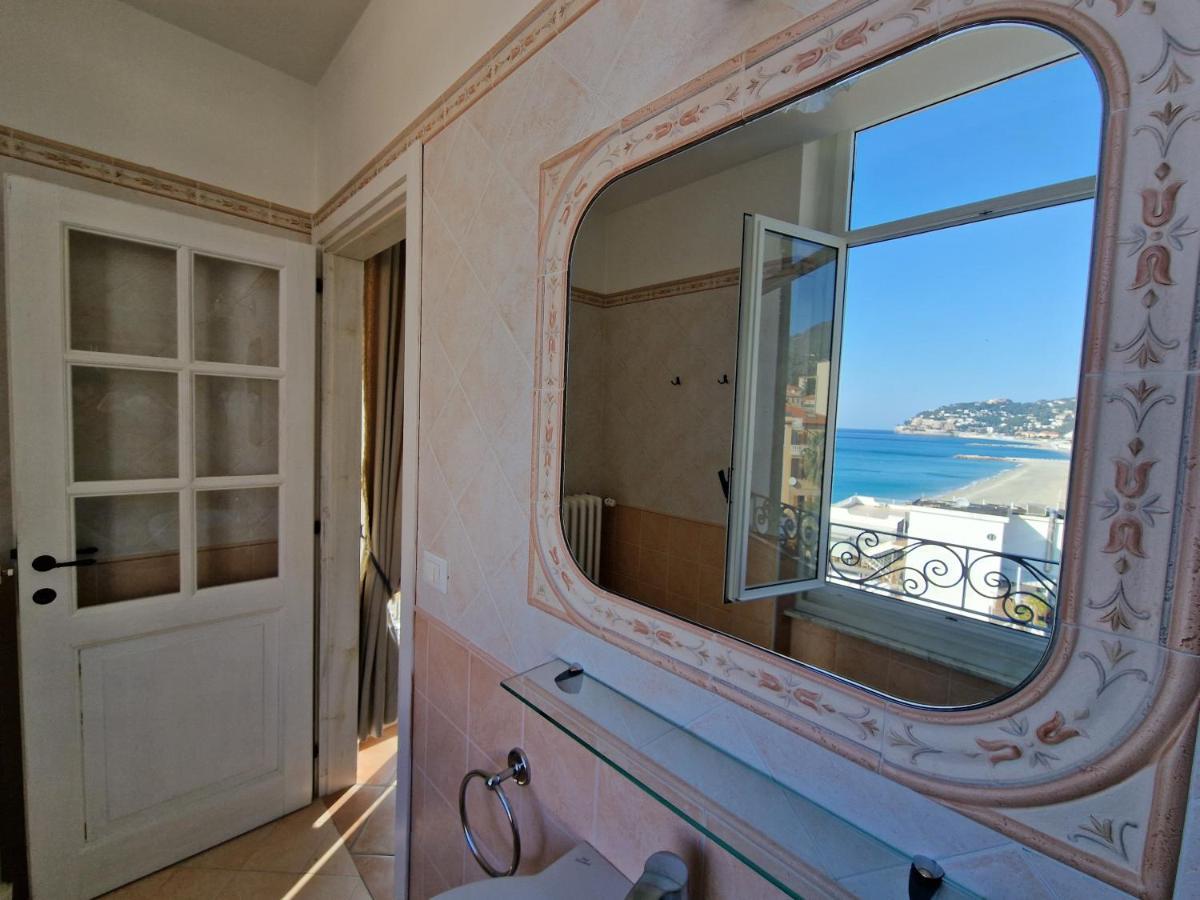 Hotel Miramare Spotorno Kültér fotó