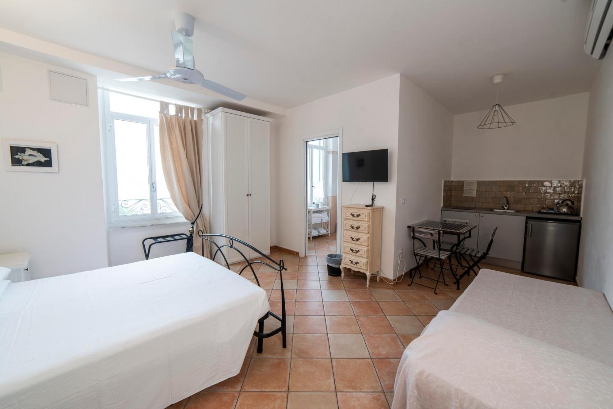 Hotel Miramare Spotorno Kültér fotó