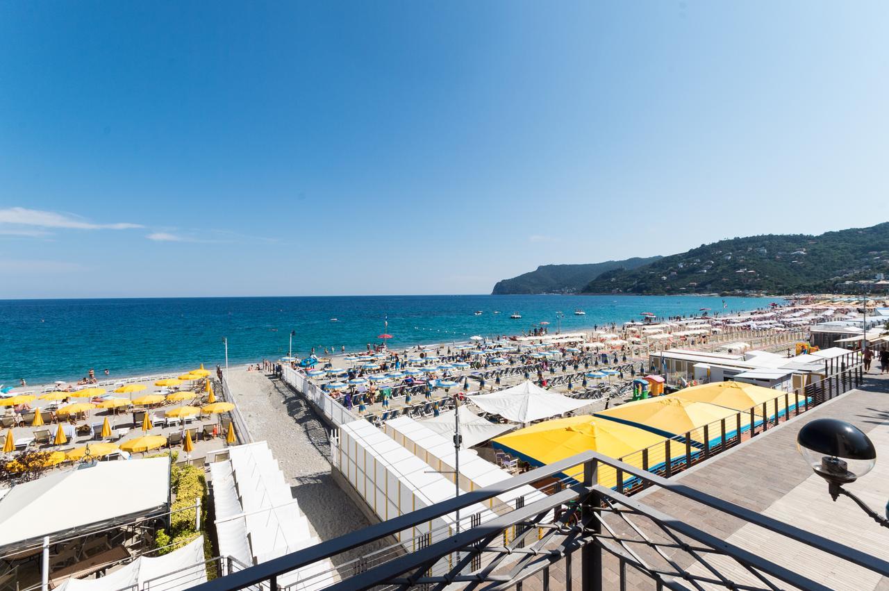 Hotel Miramare Spotorno Kültér fotó